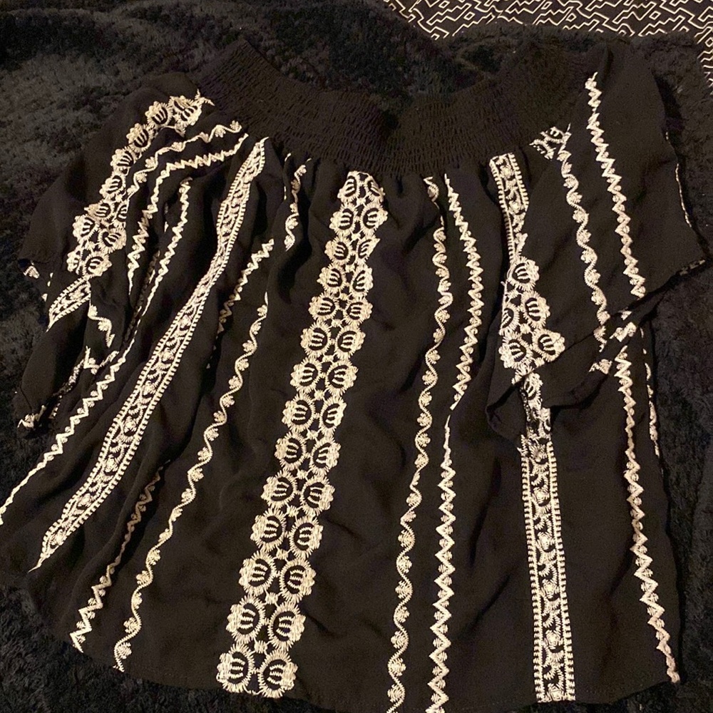 Very cute top.